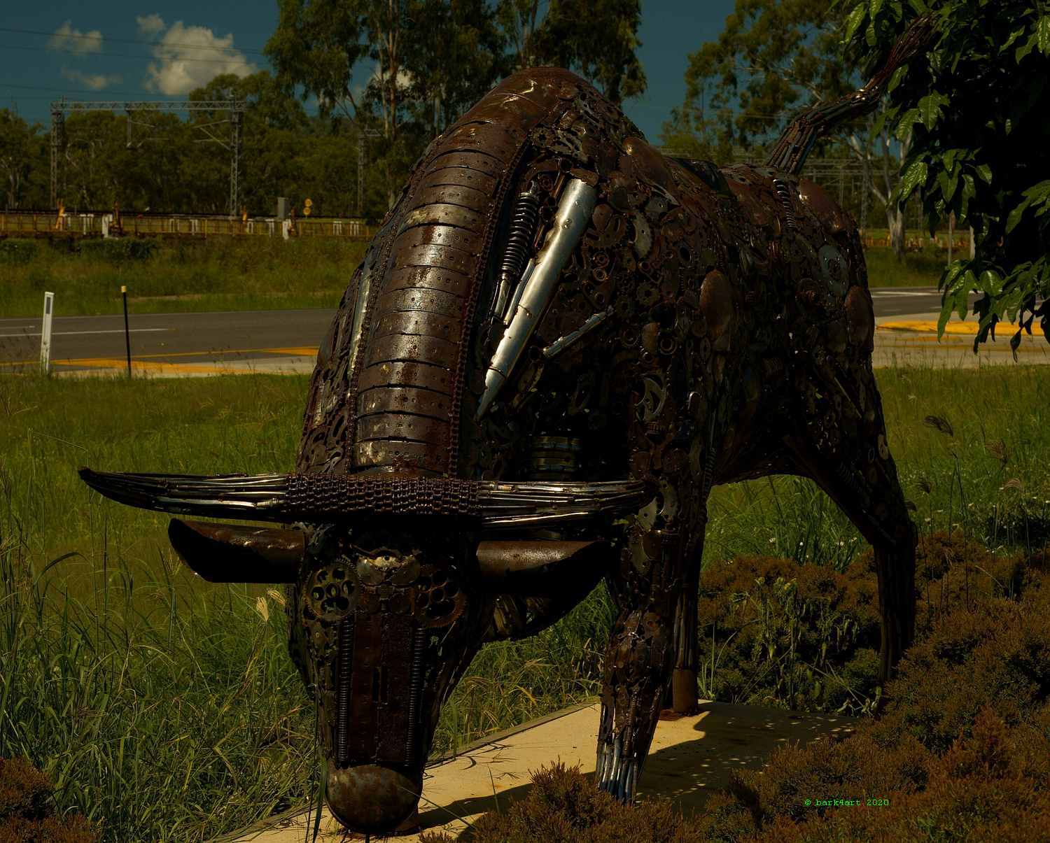 art de TREEomphe - Iron Bull Sculpture, Mt Larcom, Queensland